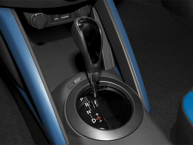 2013 Hyundai Veloster Turbo w/Black Int