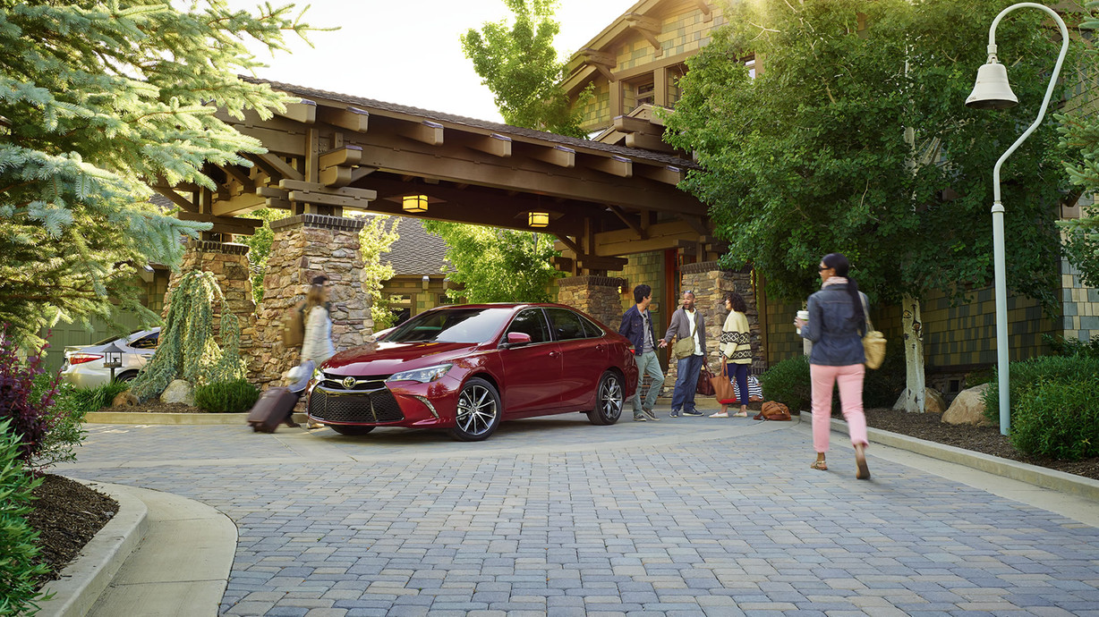 DELLA Toyota in Plattsburgh