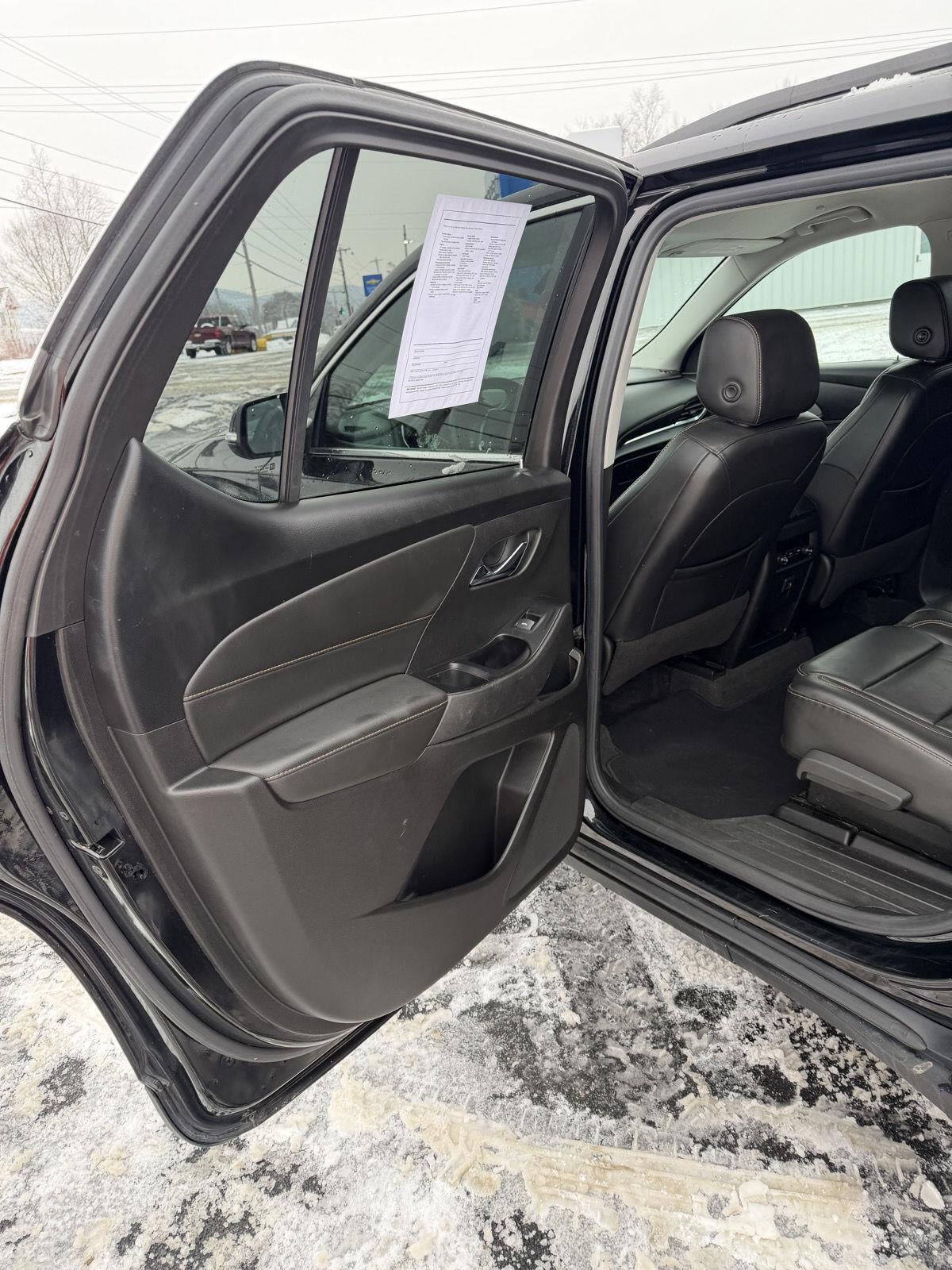 2020 Chevrolet Traverse LT Leather