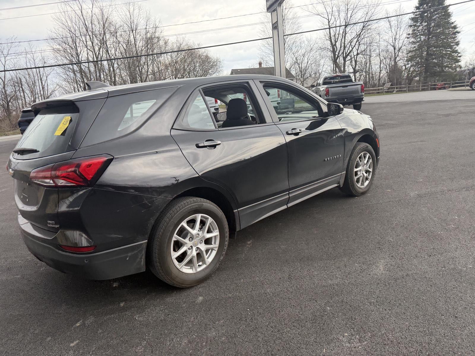 2022 Chevrolet Equinox LS