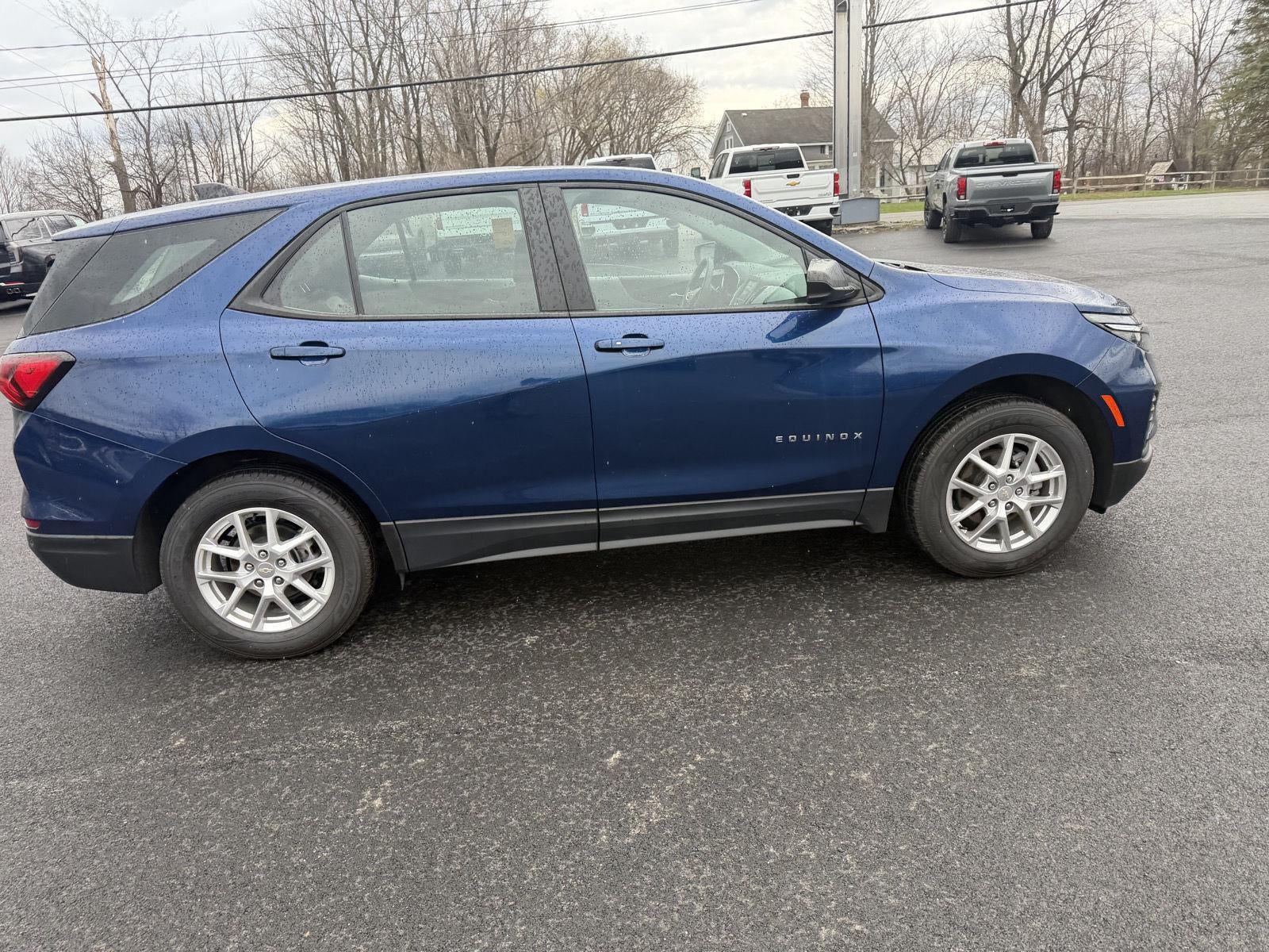 2022 Chevrolet Equinox LS