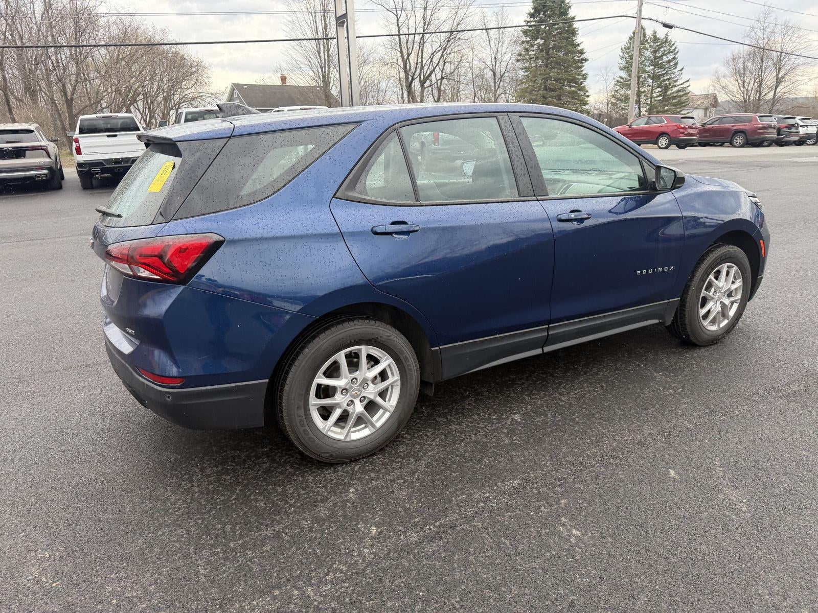 2022 Chevrolet Equinox LS