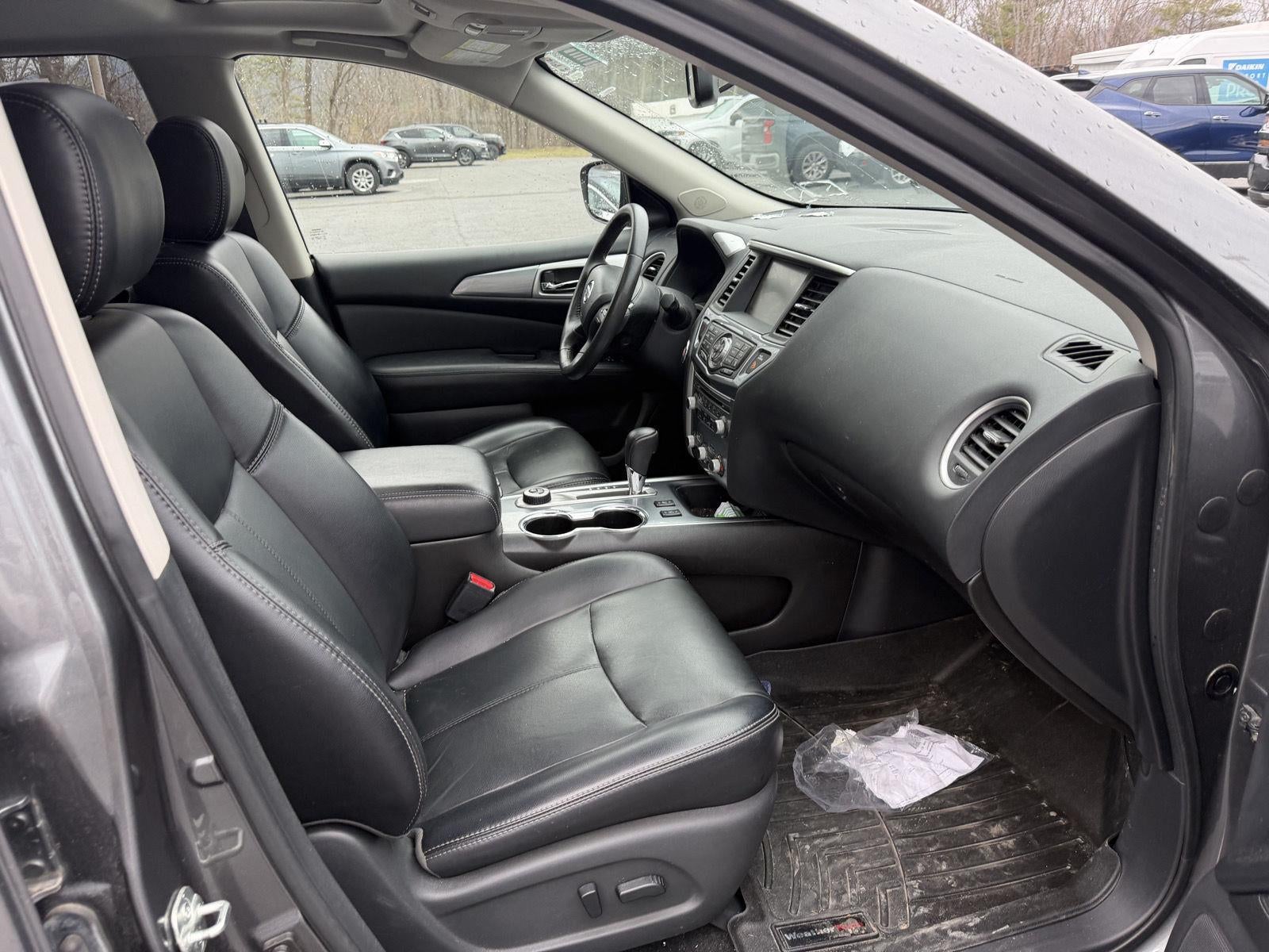 2018 Nissan Pathfinder SL