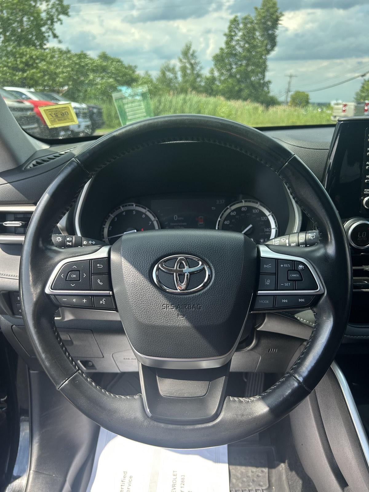 2022 Toyota Highlander XLE