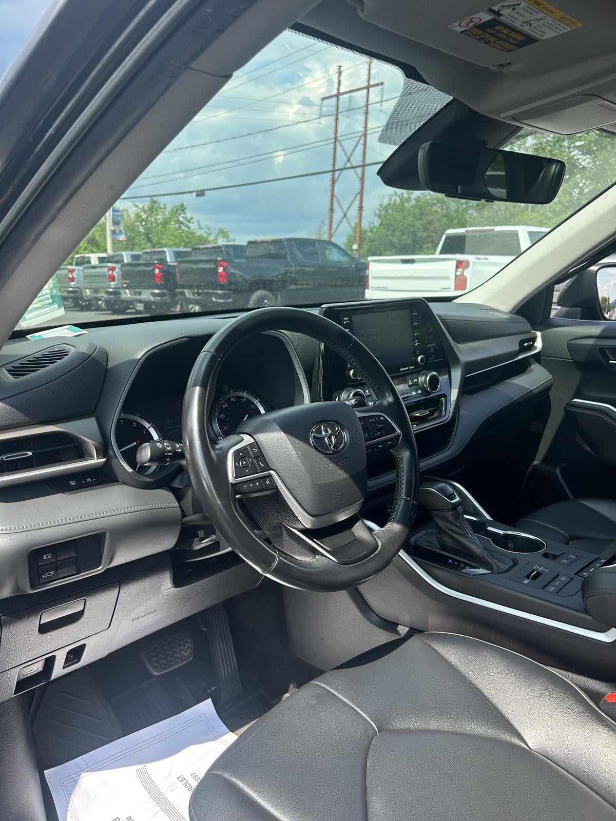 2022 Toyota Highlander XLE