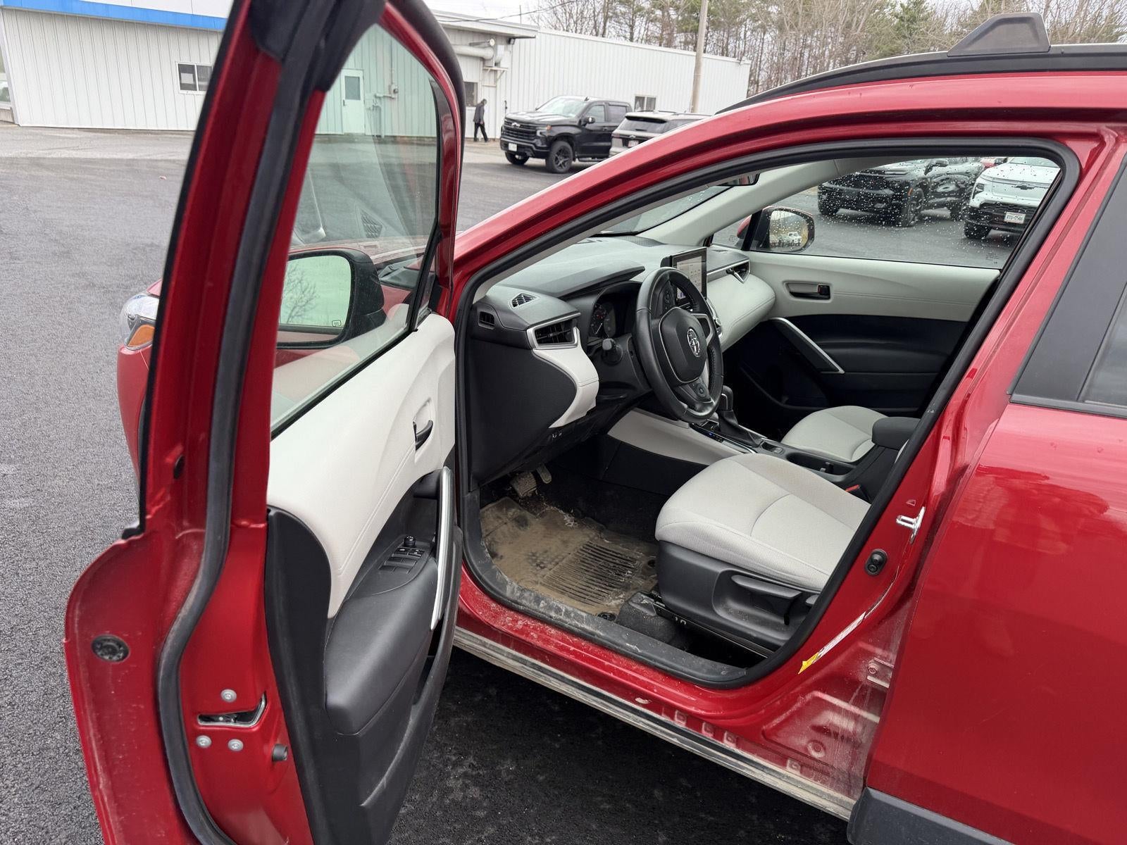 2023 Toyota Corolla Cross LE