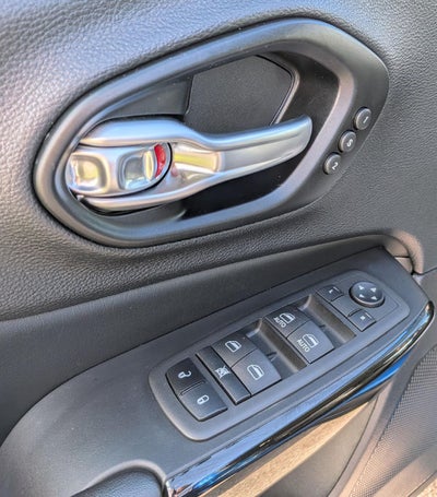 2023 Jeep Cherokee Altitude Lux 4x4