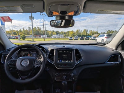 2023 Jeep Cherokee Altitude Lux 4x4
