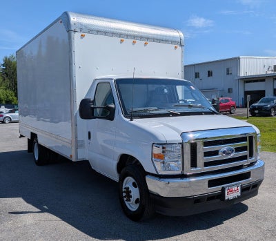 2025 Ford E-Series Cutaway E-350