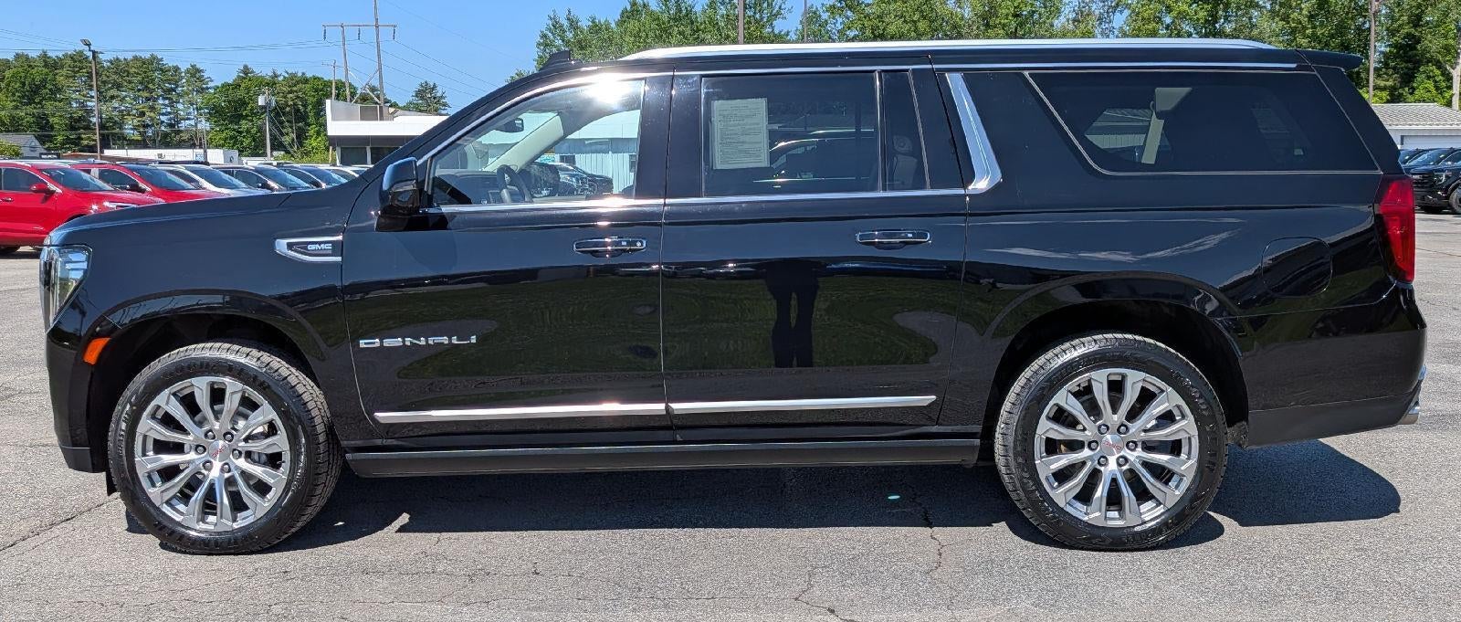 2023 GMC Yukon XL Denali