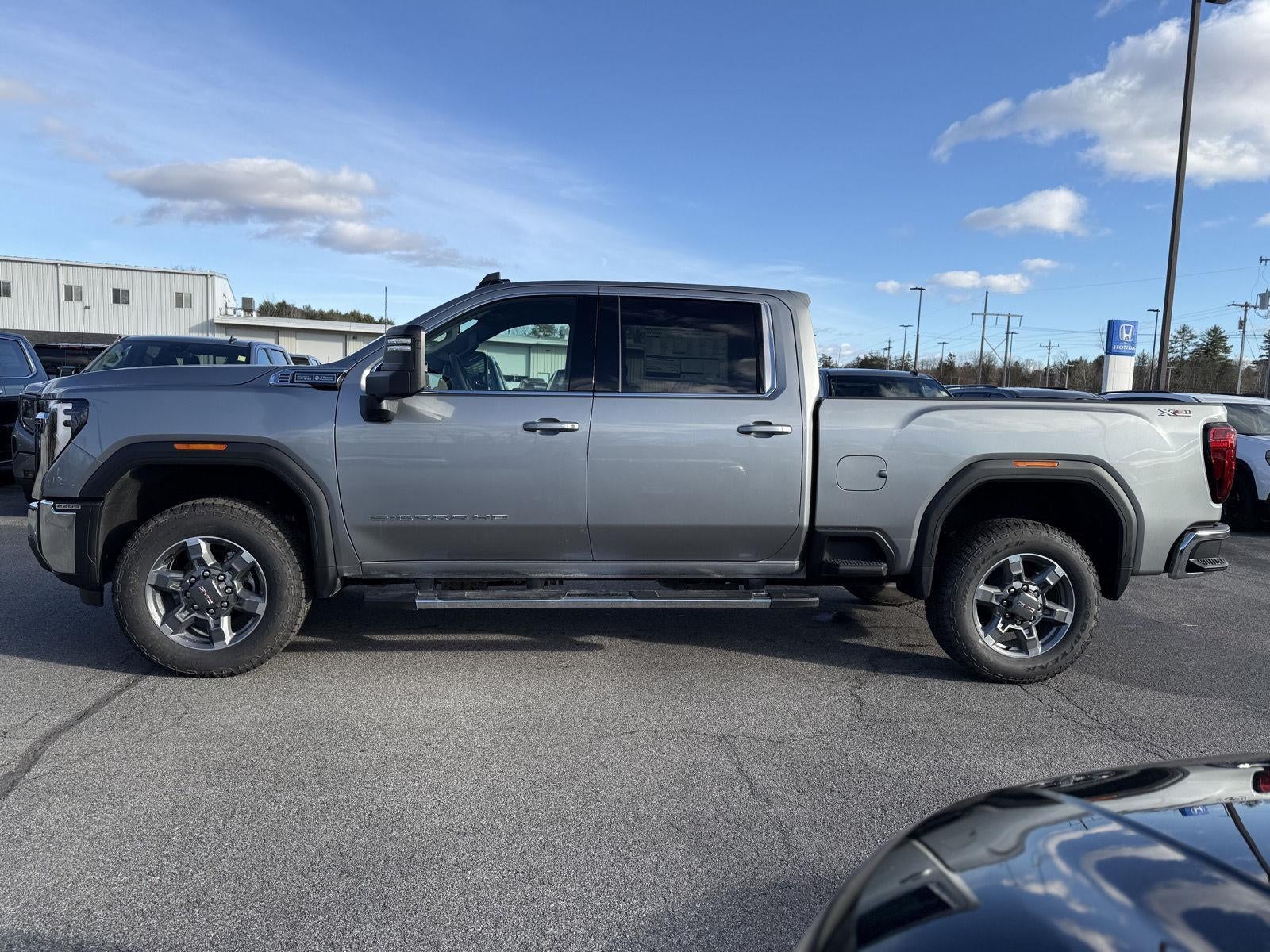 2026 GMC Sierra 2500 HD SLE