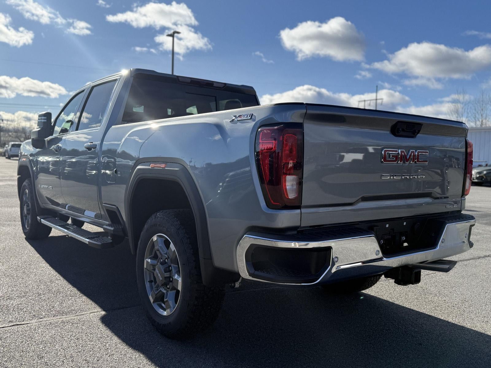 2026 GMC Sierra 2500 HD SLE