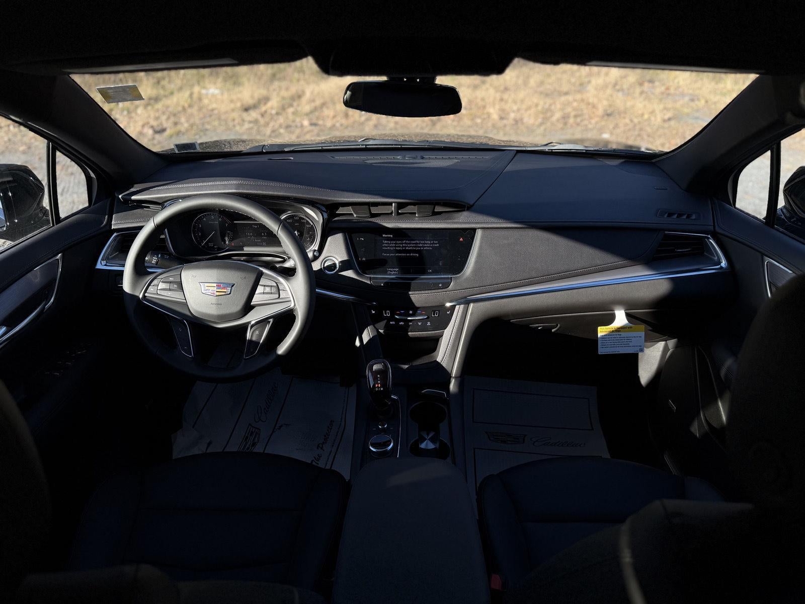 2025 Cadillac XT5 Luxury