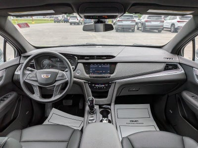 2025 Cadillac XT5 Luxury