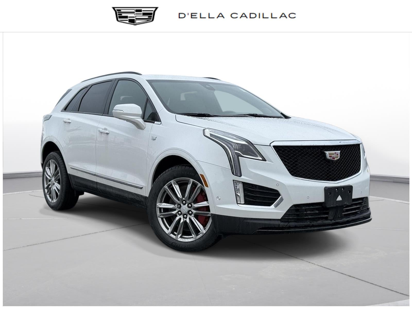 2026 Cadillac XT5 Sport