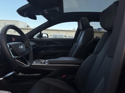 2025 Cadillac LYRIQ Luxury 1