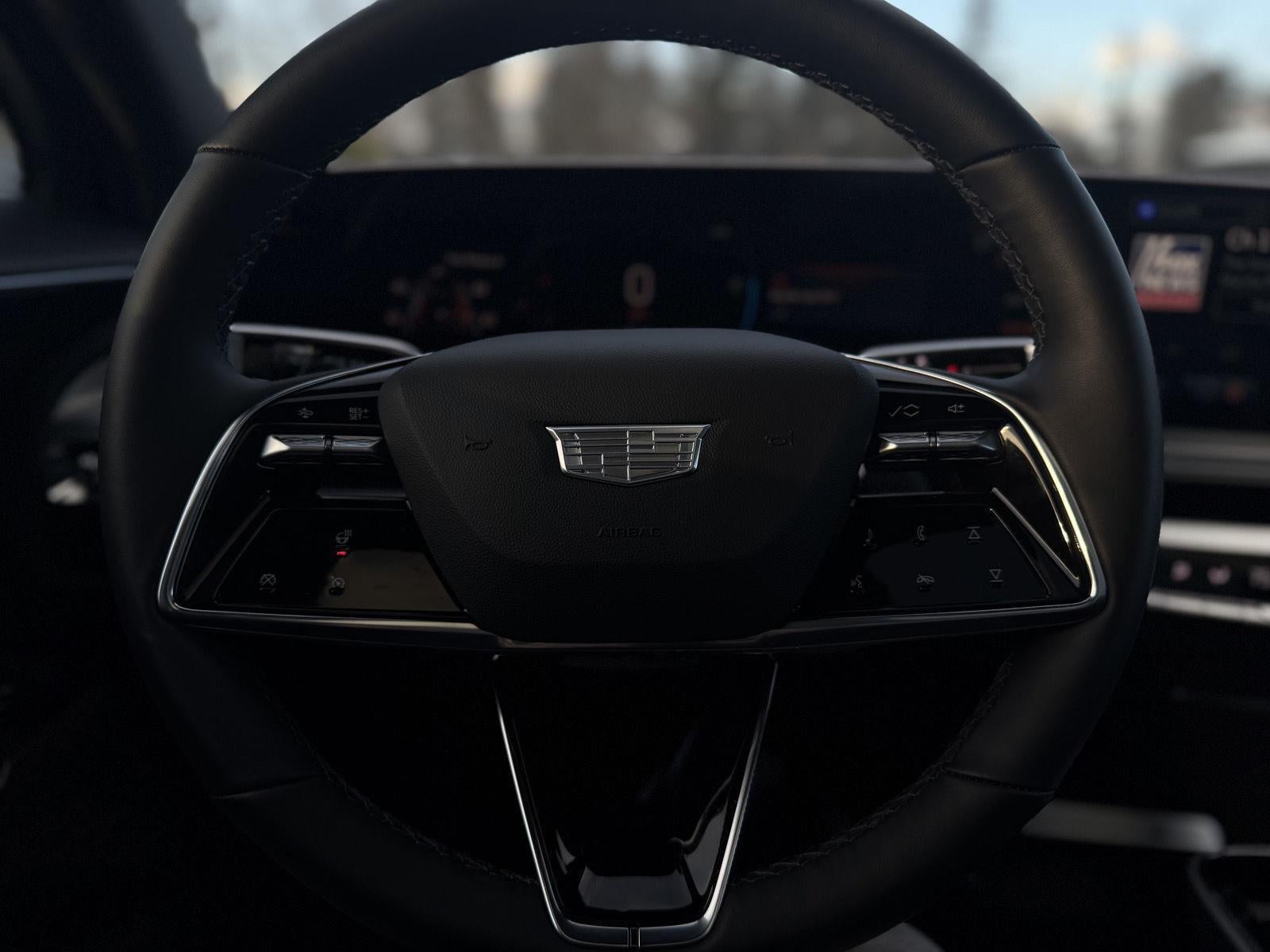 2025 Cadillac LYRIQ Luxury 1