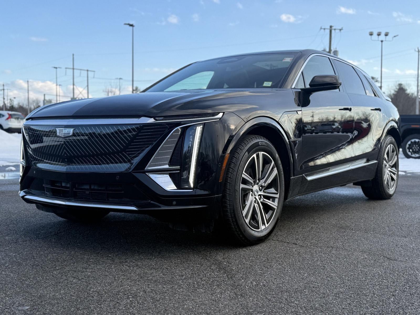 2025 Cadillac LYRIQ Luxury 1