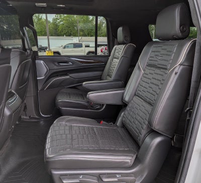 2022 Cadillac Escalade ESV Sport Platinum