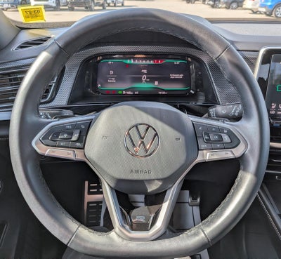 2024 Volkswagen Atlas Cross Sport 2.0T SEL R-Line