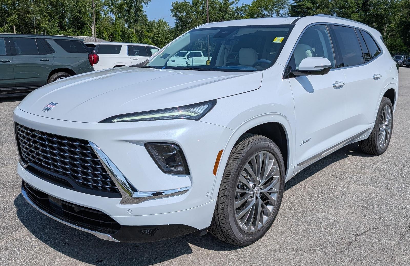 2026 Buick Enclave Avenir