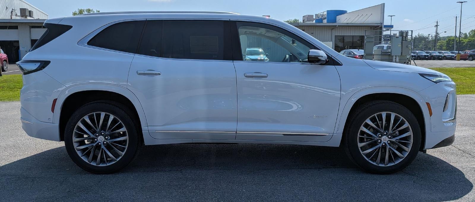 2026 Buick Enclave Avenir