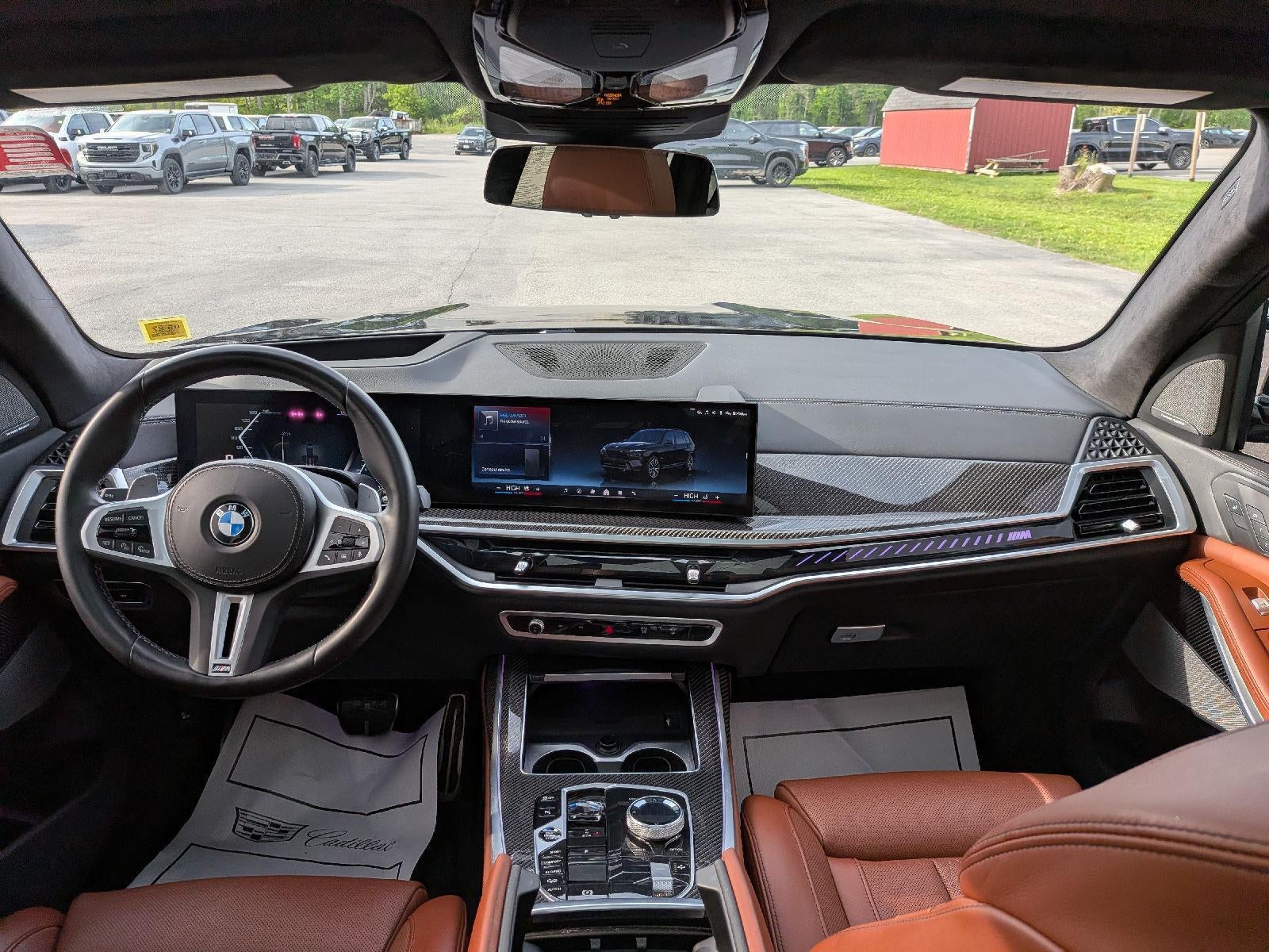 2025 BMW X7 M60i