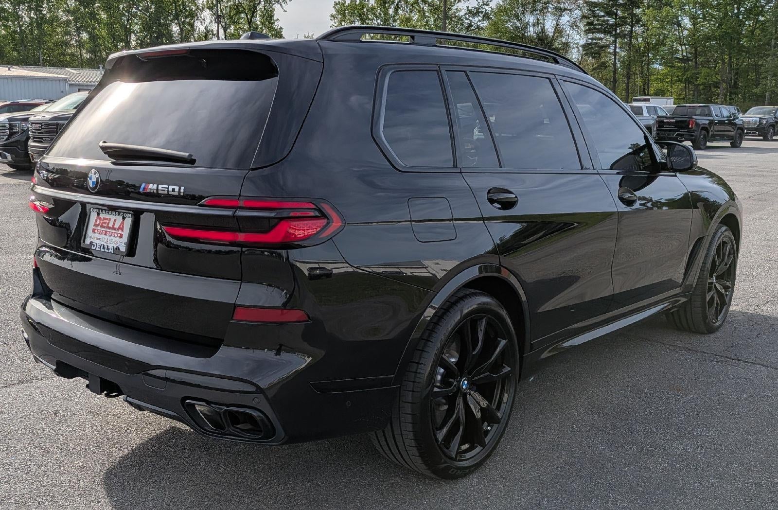 2025 BMW X7 M60i