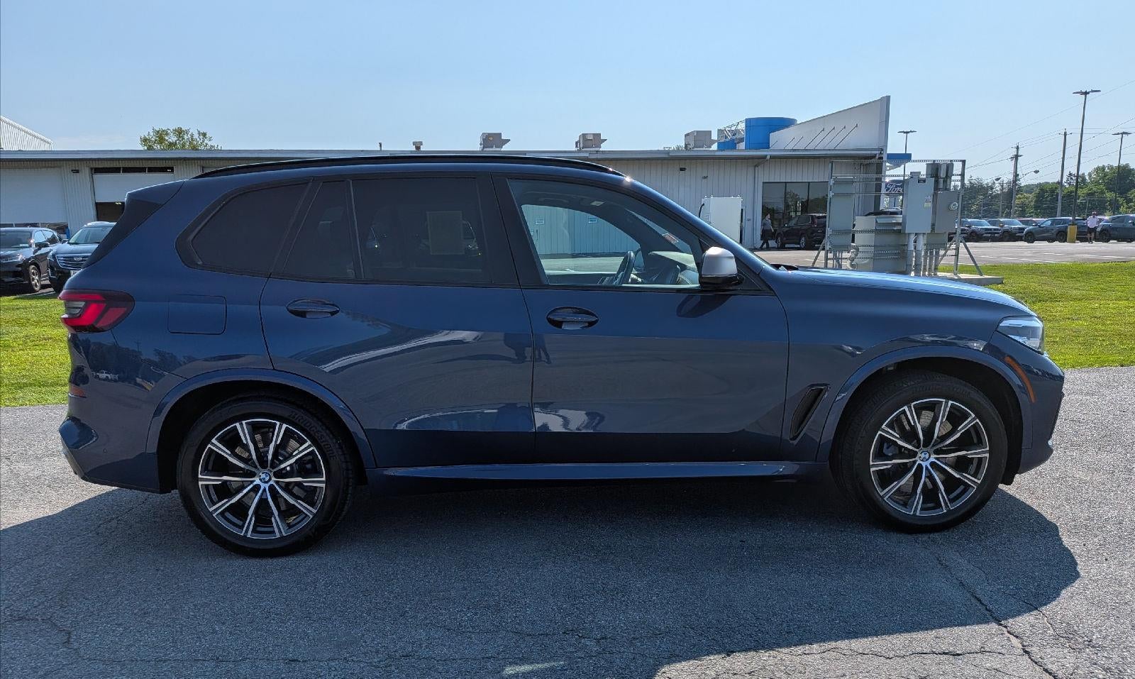 2020 BMW X5 M50i