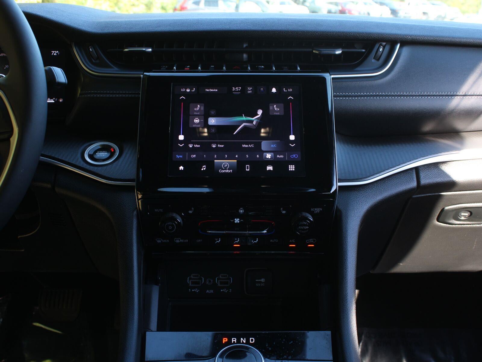 2025 Jeep Grand Cherokee Laredo - Photo 16