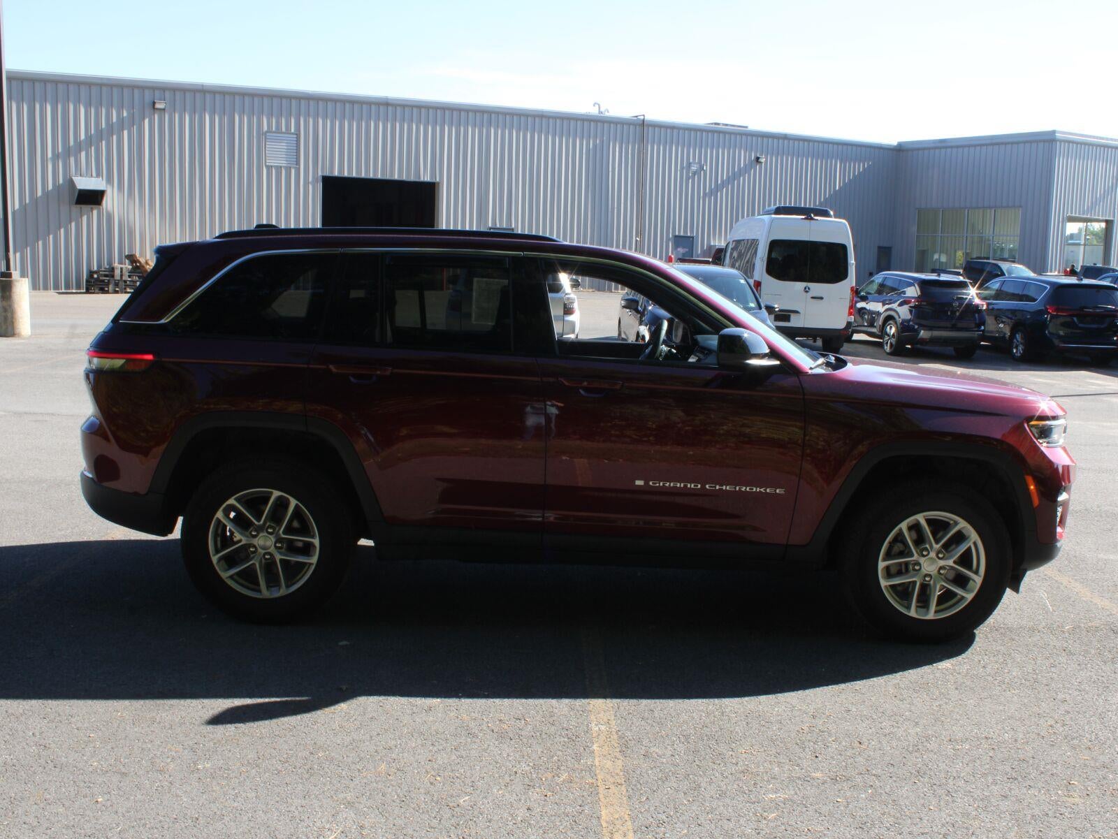 2025 Jeep Grand Cherokee Laredo X