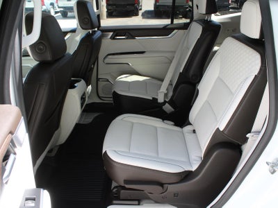 2024 GMC Acadia AWD Denali