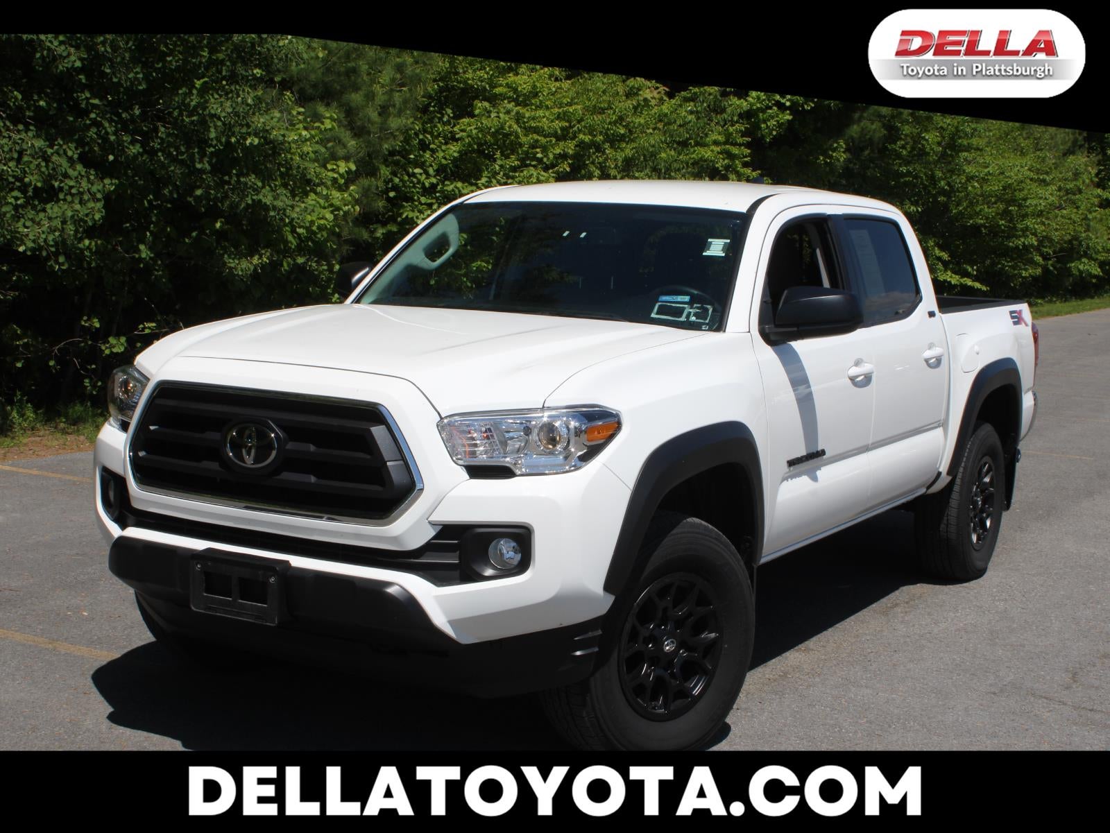 2023 Toyota Tacoma SR5 Double Cab 4WD V6 Auto Short Bed's photo