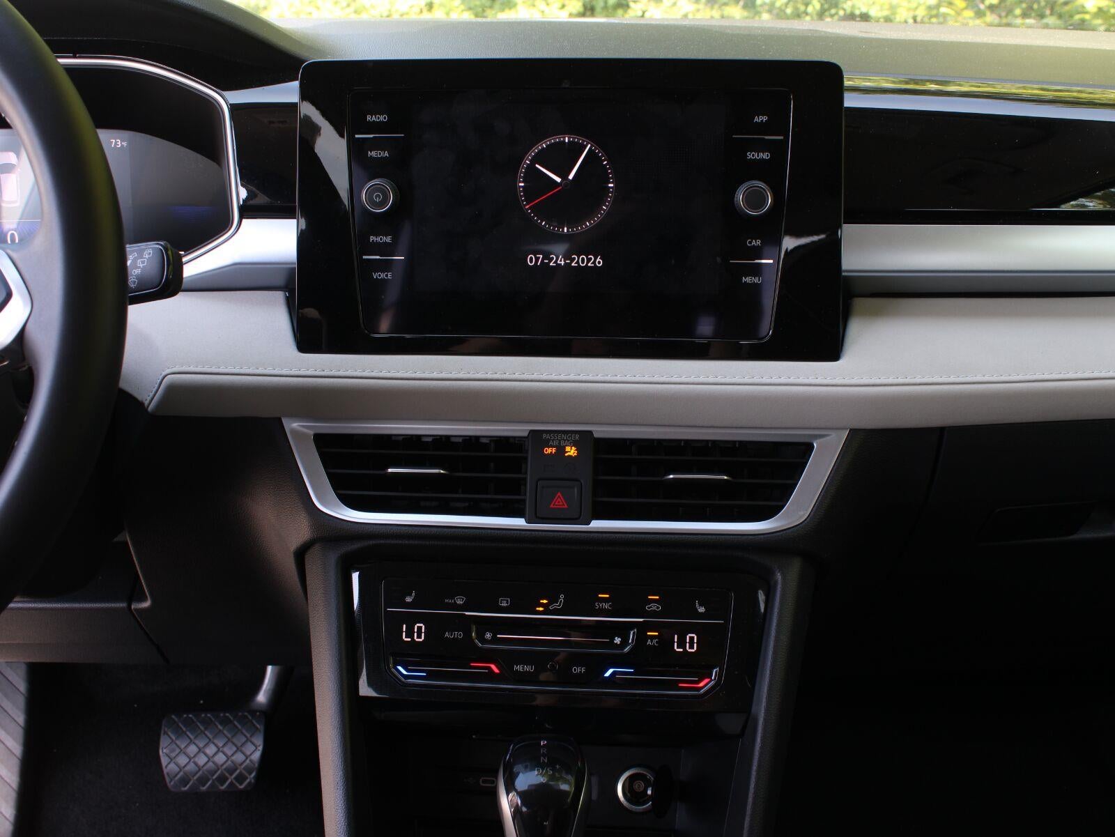 2026 Volkswagen Taos SE