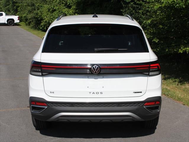 2026 Volkswagen Taos SE