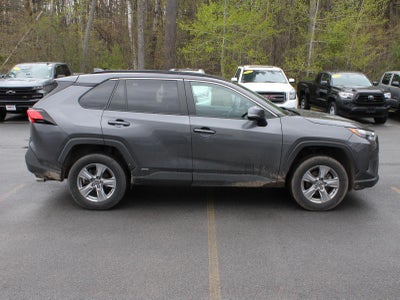 2022 Toyota RAV4 Hybrid XLE