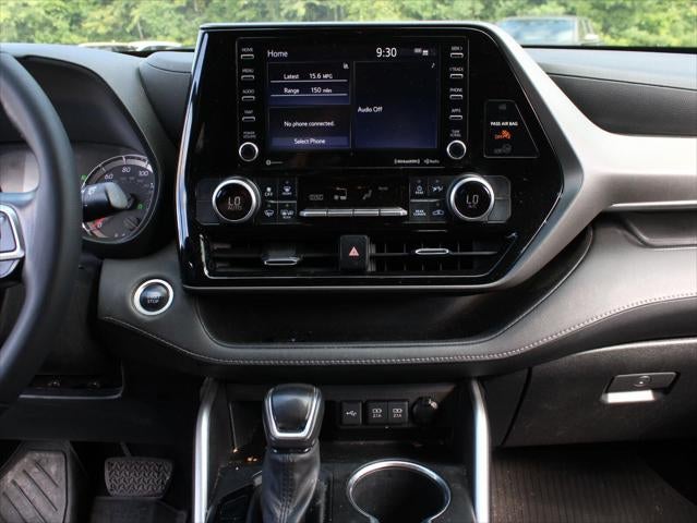 2021 Toyota Highlander LE