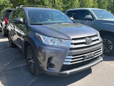 2019 Toyota Highlander LE