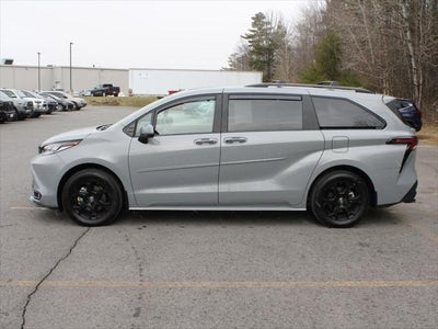 2025 Toyota Sienna Woodland Edition