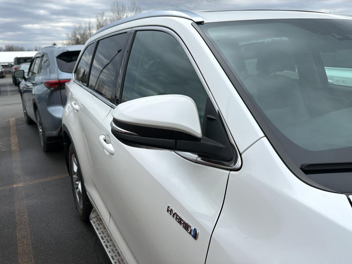 2016 Toyota Highlander Hybrid Limited Platinum