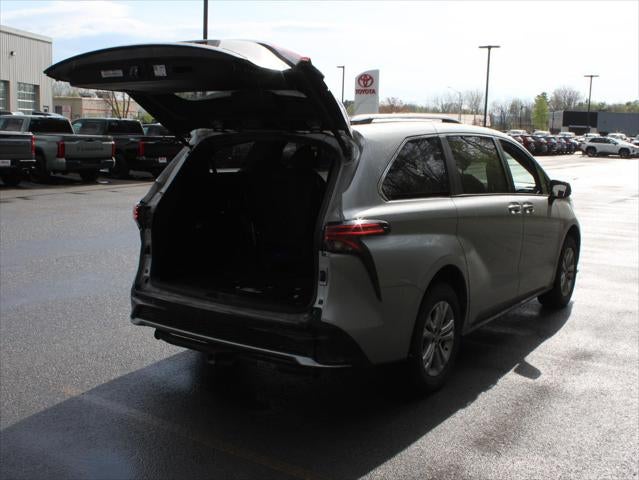 2022 Toyota Sienna XSE