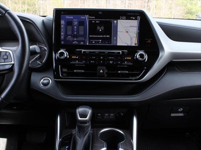 2022 Toyota Highlander Platinum