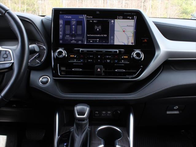 2022 Toyota Highlander Platinum