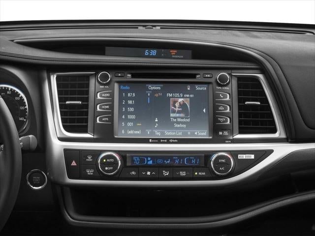 2017 Toyota Highlander SE