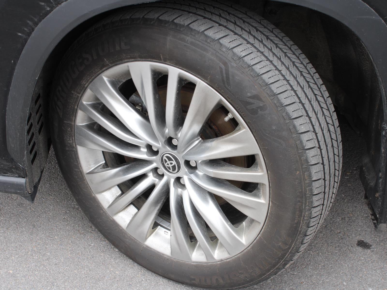 2024 Toyota Highlander Platinum