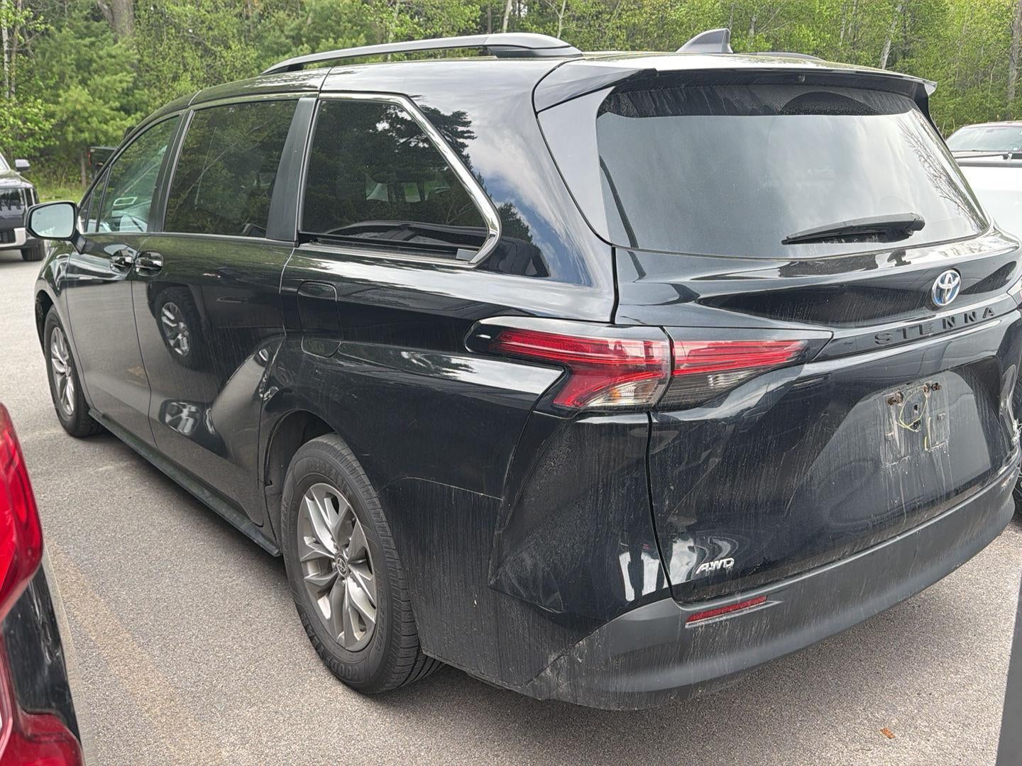 2022 Toyota Sienna LE