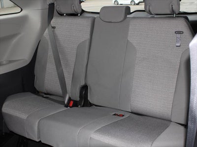 2022 Toyota Sienna LE