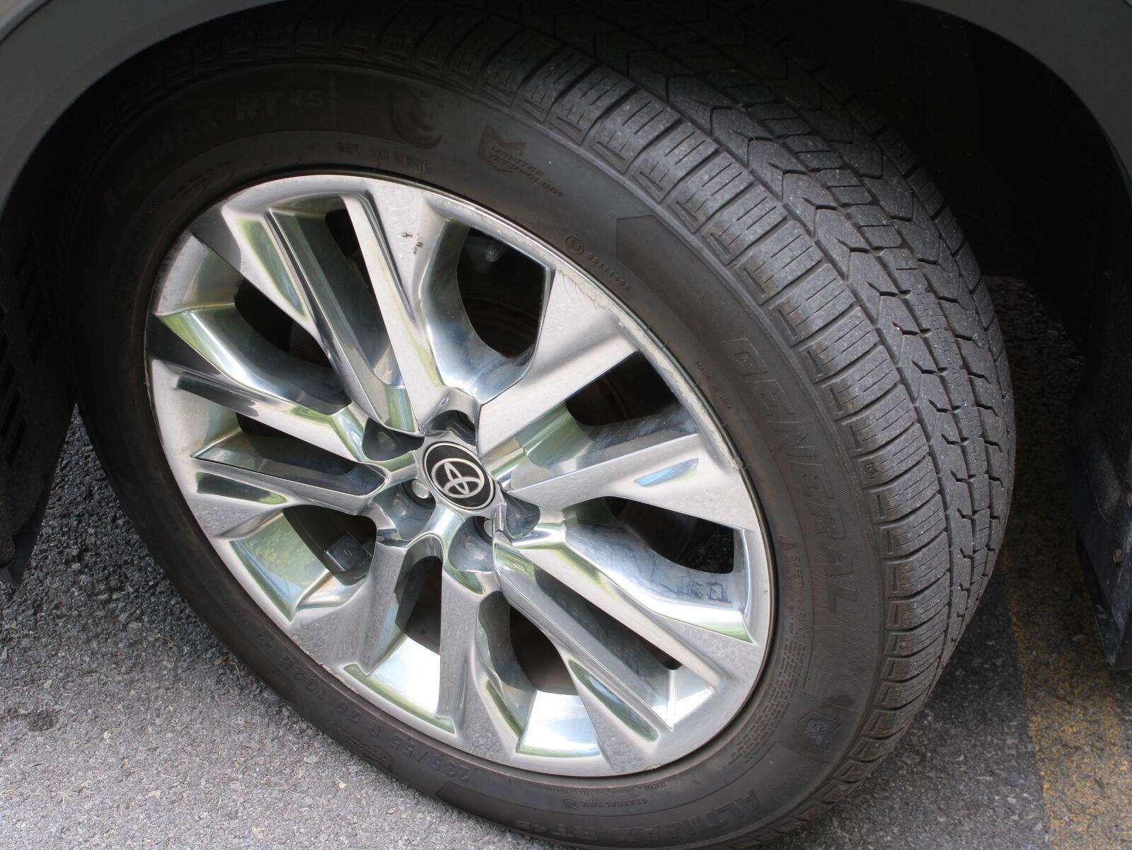 2023 Toyota Highlander Hybrid Limited