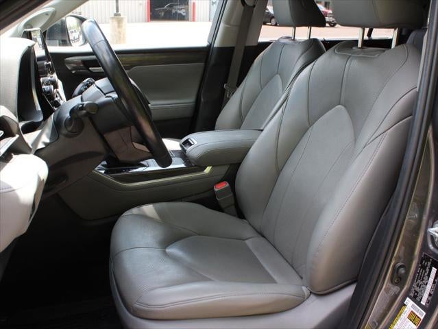 2023 Toyota Highlander Hybrid Limited