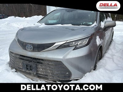 2023 Toyota Sienna XLE